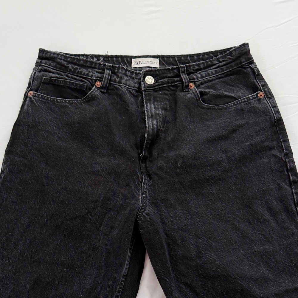 Zara women’s Dark Denim Relaxed Jeans